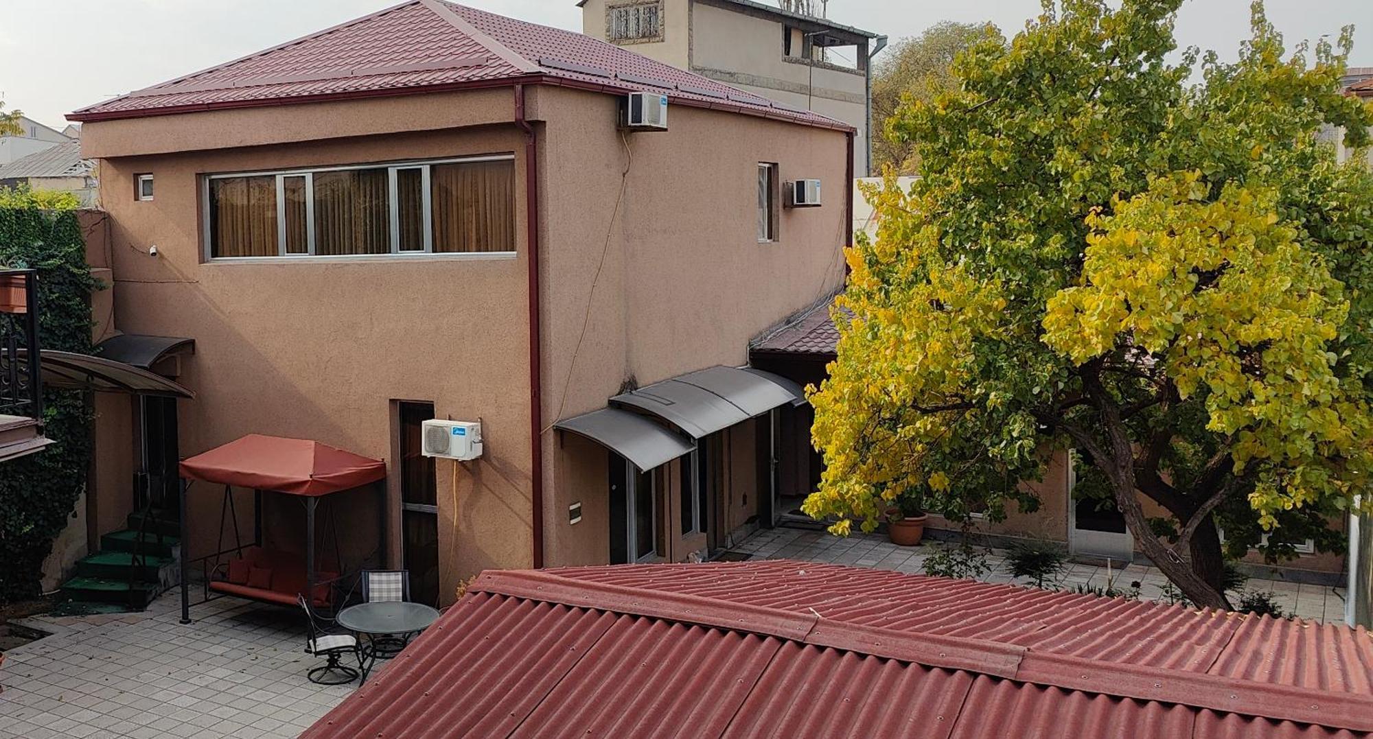 Areg Hotel Ereván Exterior foto