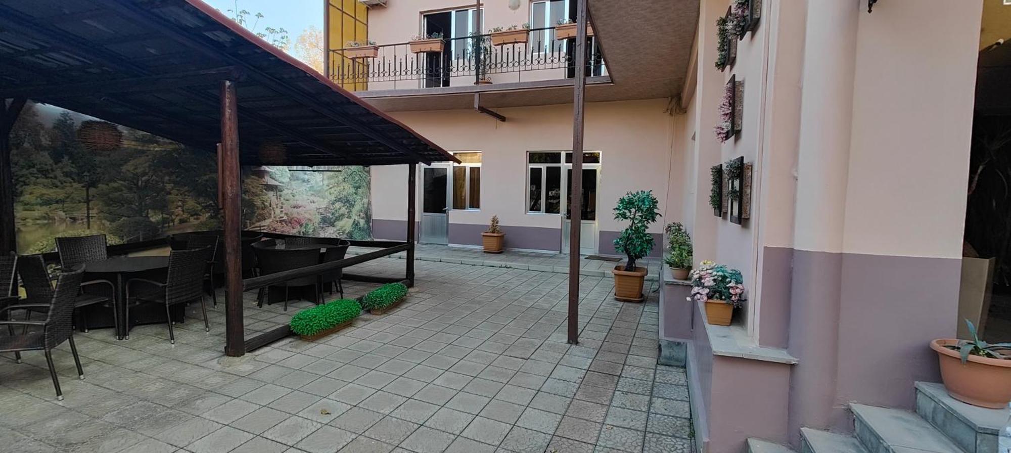 Areg Hotel Ereván Exterior foto